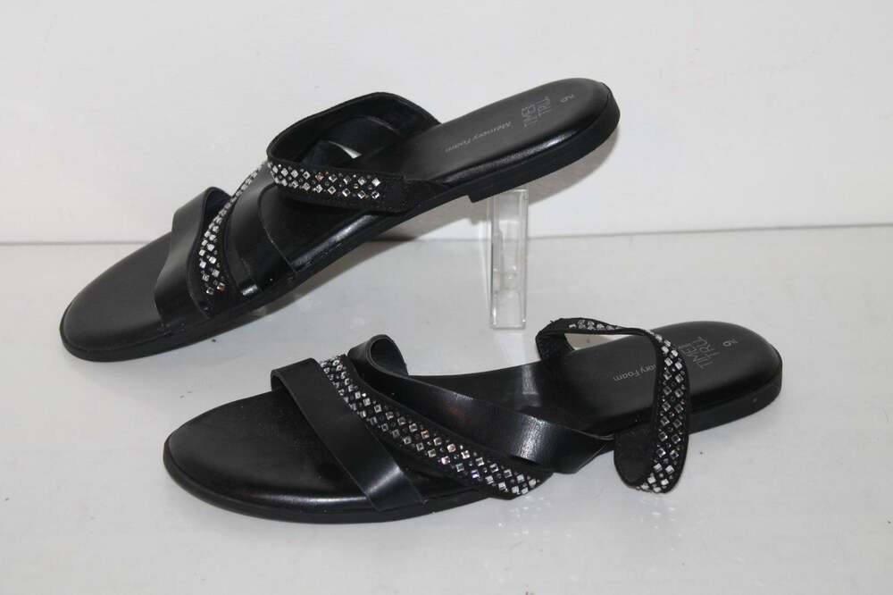 Time and Tru Strappy Sandals, Womens 9, Black, Minimalist, Everyday